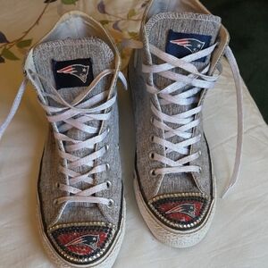 New England Patriots Logo High Top Sneakers - Gray